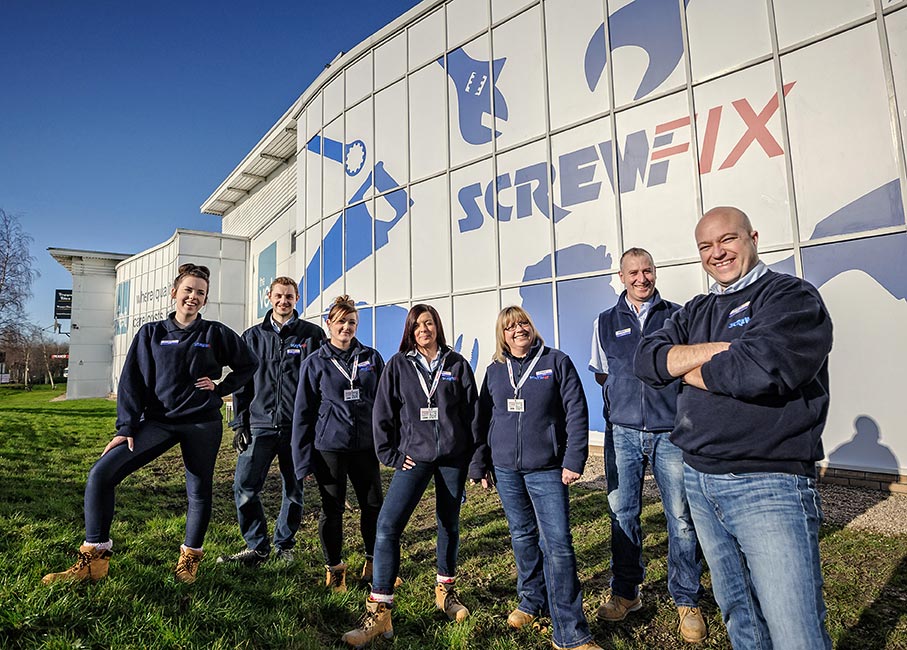 Corporate Photography by Peter Ashby-Hayter: for Screwfix